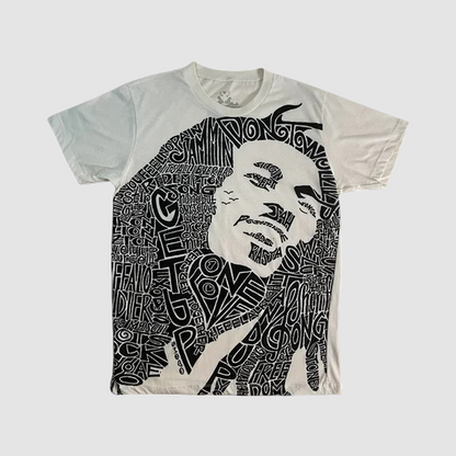 Maglietta Unisex Bianca con Ritratto Tipografico di Bob Marley – Stampa con Titoli delle Canzoni - ql maglie