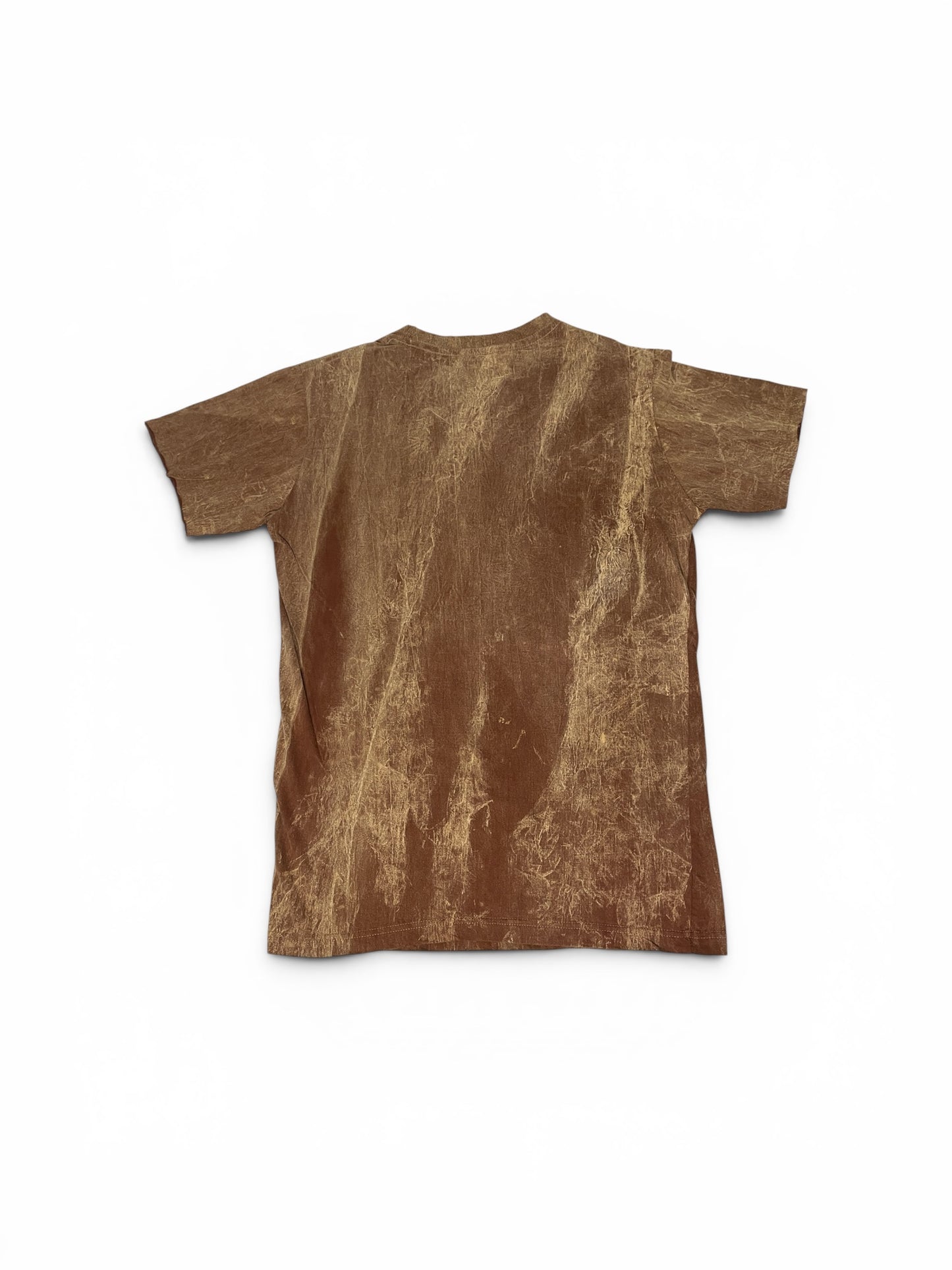 Maglietta vintage marrone con stampa scimmia e copricapo indiano tribal, t-shirt dal design etnico e spirituale QL Maglie, back 