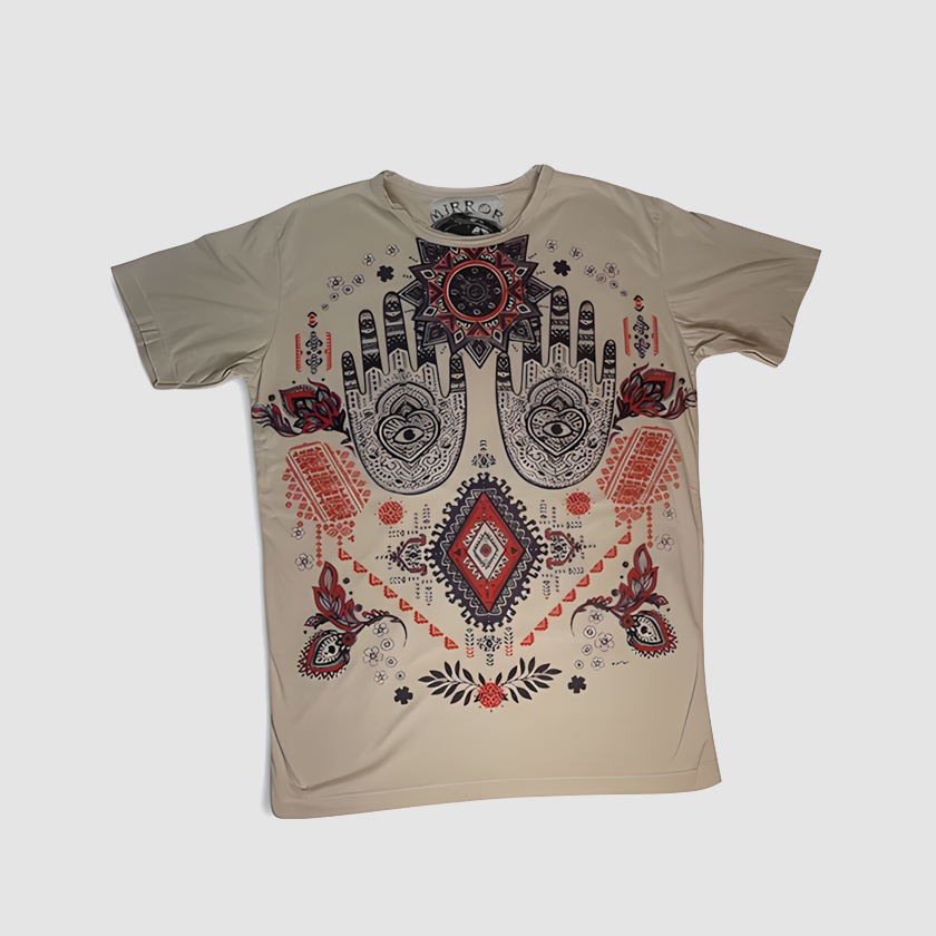 T-shirt Unisex “Hamsa Mosaic” – Maglietta Beige con Stampa Hamsa Boho - ql maglie