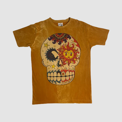 Maglietta “Sun & Moon Skull”,  T-shirt ocra stonewash con teschio decorato, marca ql maglie